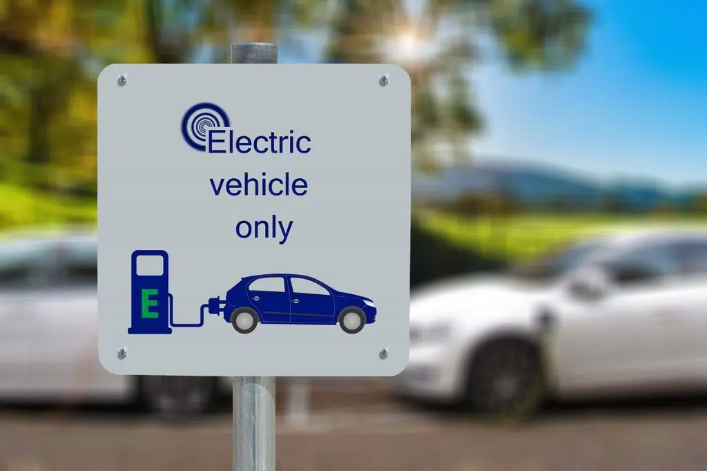 Sistema de Carga en Coches Eléctricos 1 Vehículos eléctricos